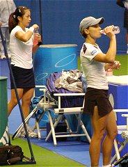 �E�B�[�l�E�v���N�V�����J�[���E�u���b�N