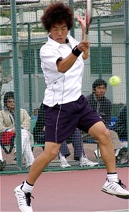 ���͔������Ă������A�X�g���[�N�͉΂𕬂���